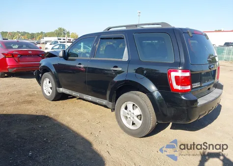 2012 Ford Escape Xls z USA, uszkodzony, nr VIN 1FMCU0C75CKB40673